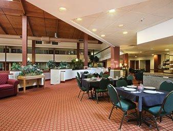 Hotel Ramada Conference Center South Indianapolis Exterior foto